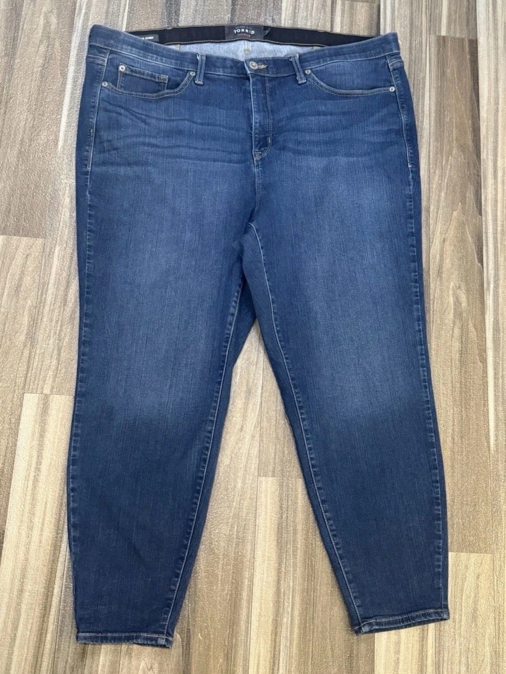 Torrid Premium Blue Jeans Womens Sz 26R Sky High Skinny Stretch High Rise 43×27